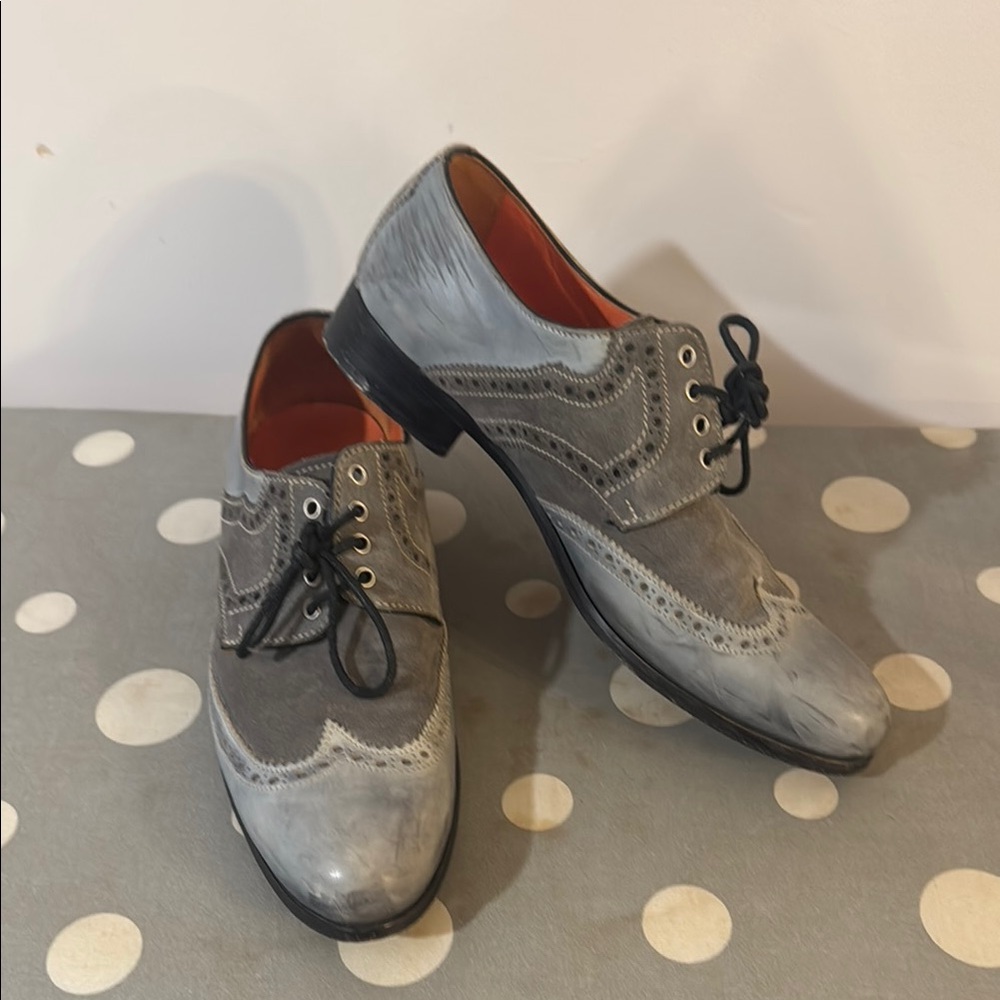 Gray Oxford Shoes with Broguing and Suede Finish